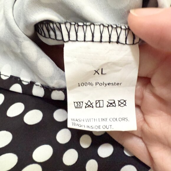 Women Allover Print Shirred Cuff Top in Black and White Size Extra Large - Picture 6 of 6